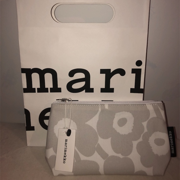 Marimekko Handbags - Marimekko Eelia Mini Unikko Cosmetic Bag